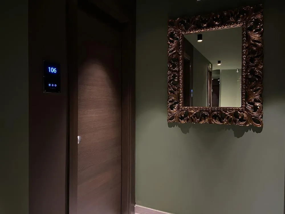 Av Hotel Milano Милан