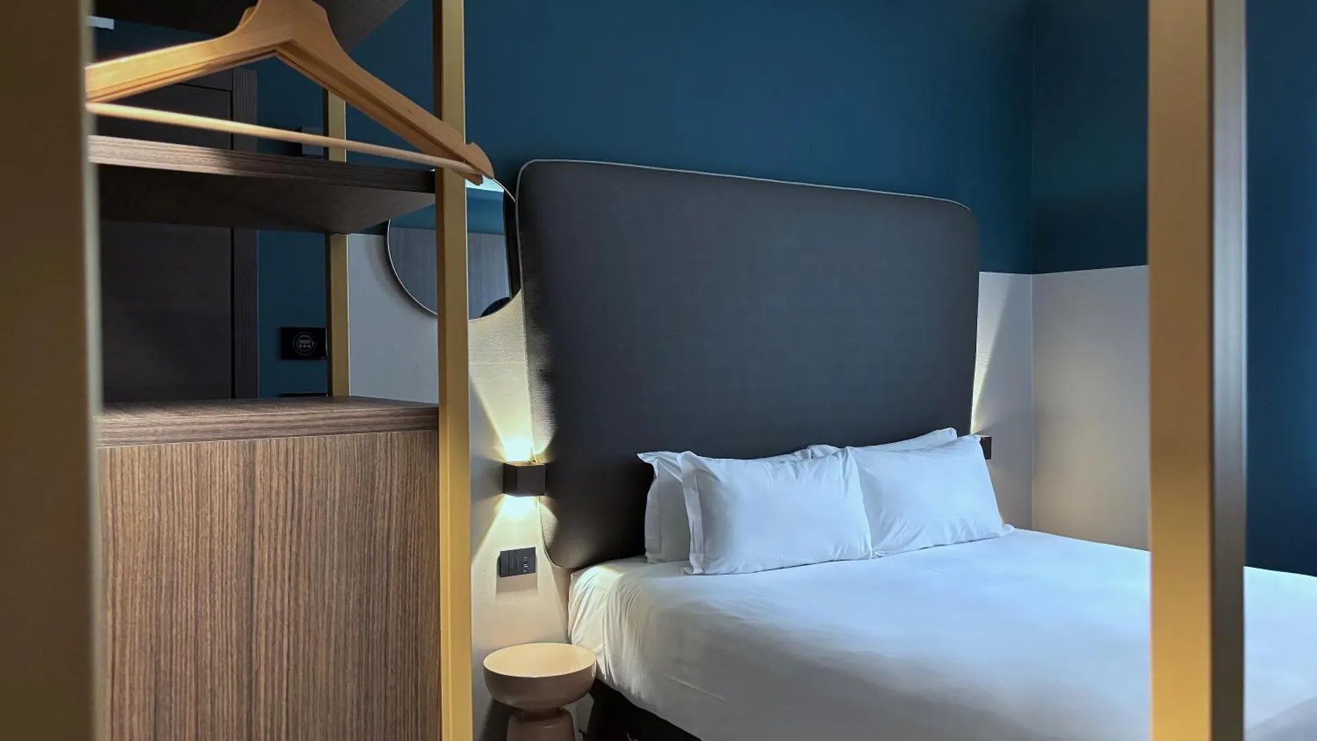 Av Hotel Milano