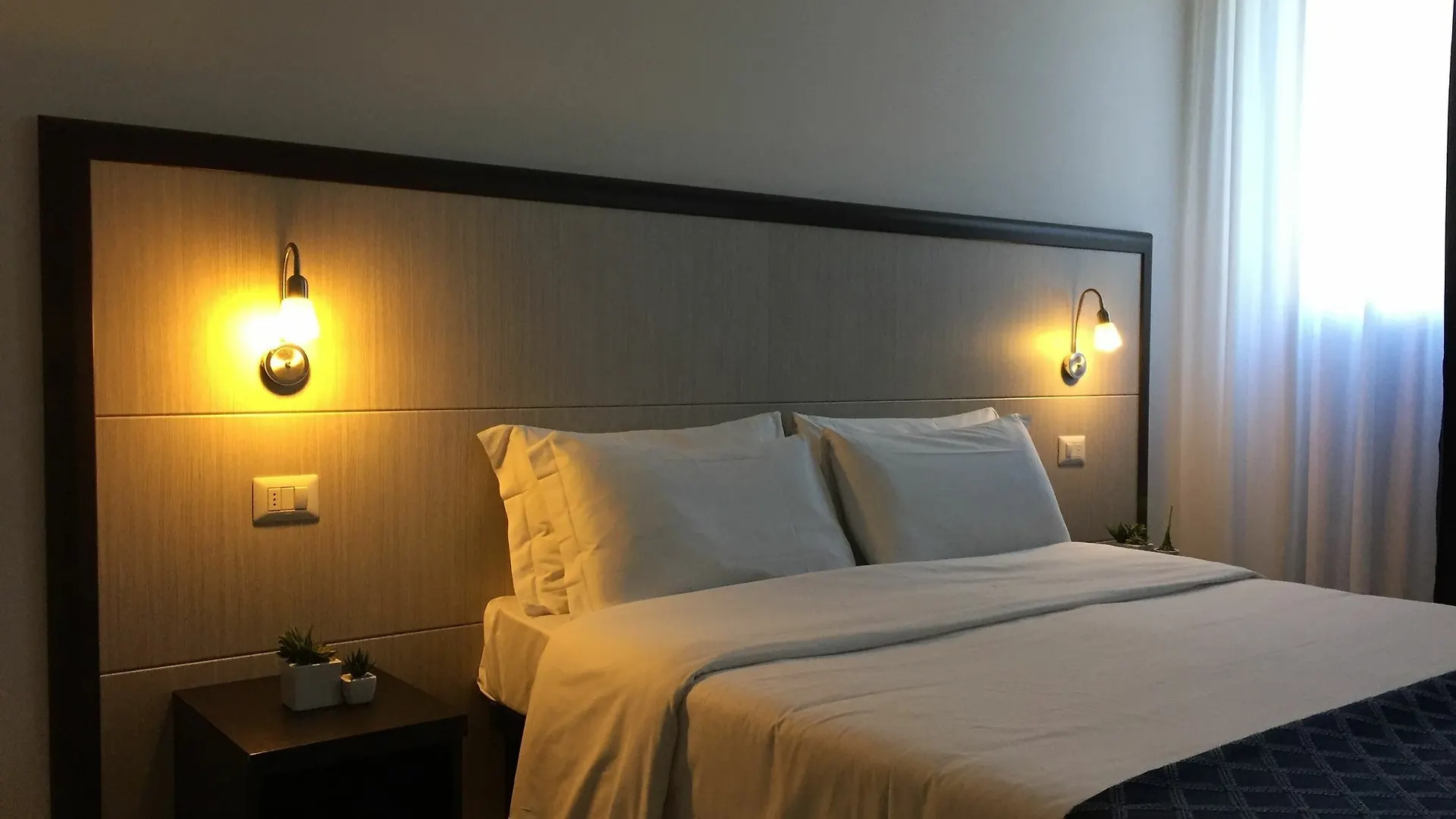 Av Hotel Milano
