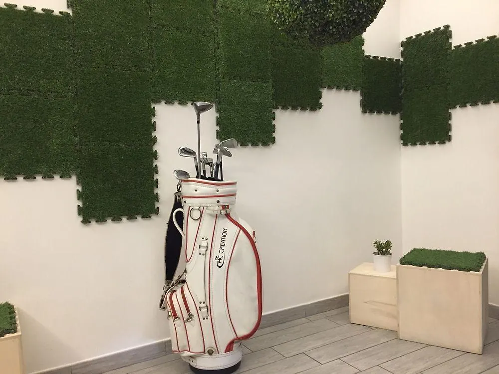 **  Av Hotel Milano Italy