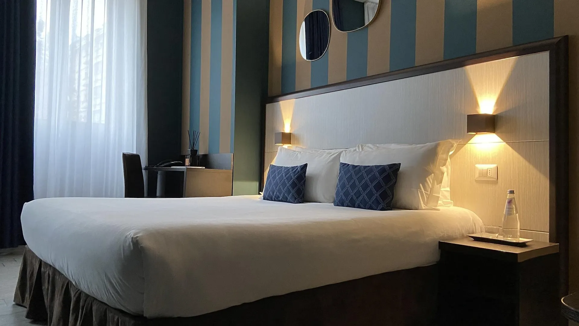 Av Hotel Milano 2*, Milan Italy